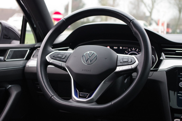 Volkswagen Passat Variant 1.4 TSI 218 PK PHEV GTE BNS PHEV, Trekhaak, Panoramadak, Massage, Adap. Cruise Control