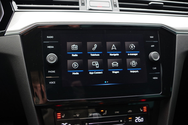 Volkswagen Passat Variant 1.4 TSI 218 PK PHEV GTE BNS PHEV, Trekhaak, Panoramadak, Massage, Adap. Cruise Control