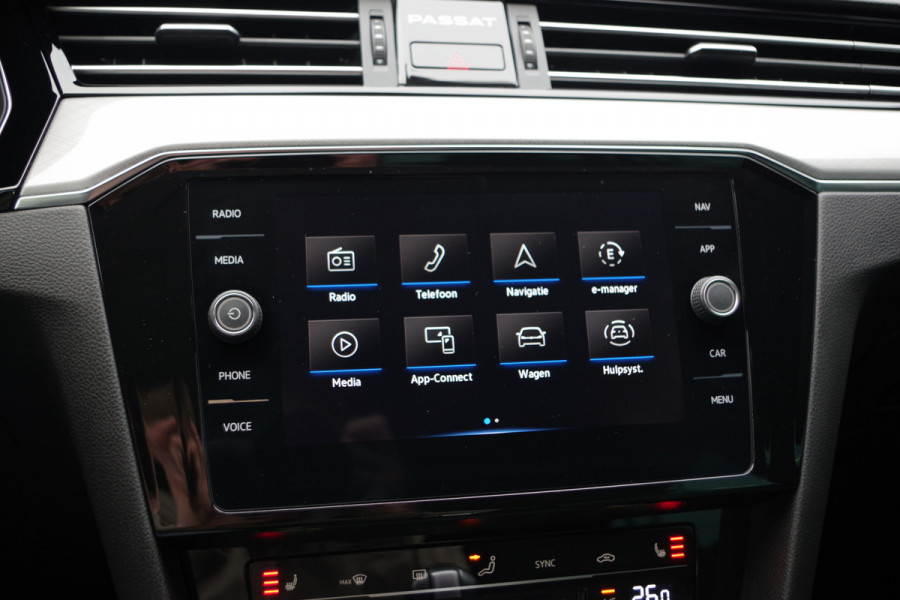 Volkswagen Passat Variant 1.4 TSI 218 PK PHEV GTE BNS PHEV, Trekhaak, Panoramadak, Massage, Adap. Cruise Control