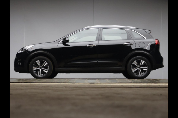 Kia Niro 1.6 GDi Hybrid DynamicLine Sport (APPLE CARPLAY,GROOT NAVI,CAMERA,CLIMATE,CRUISE,SPORTSTOELEN,LM VELGEN,NETTE STAAT)