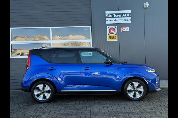 Kia e-Soul DynamicLine 64 kWh | €11.350 EX BTW | Camera | Navi | Winterpack | Head-up | BLIS | ACC | LED | 100% Kia onderhouden