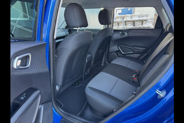 Kia e-Soul DynamicLine 64 kWh | €11.350 EX BTW | Camera | Navi | Winterpack | Head-up | BLIS | ACC | LED | 100% Kia onderhouden