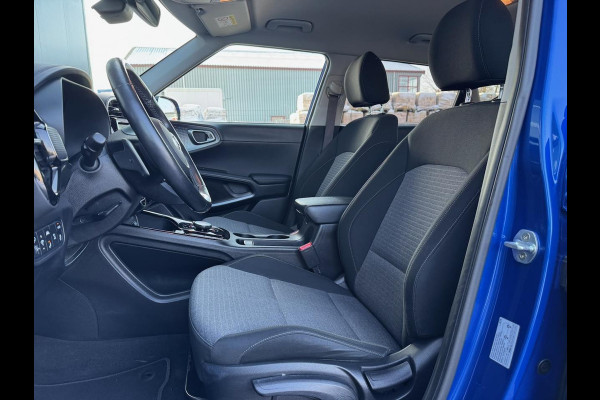 Kia e-Soul DynamicLine 64 kWh | €11.350 EX BTW | Camera | Navi | Winterpack | Head-up | BLIS | ACC | LED | 100% Kia onderhouden