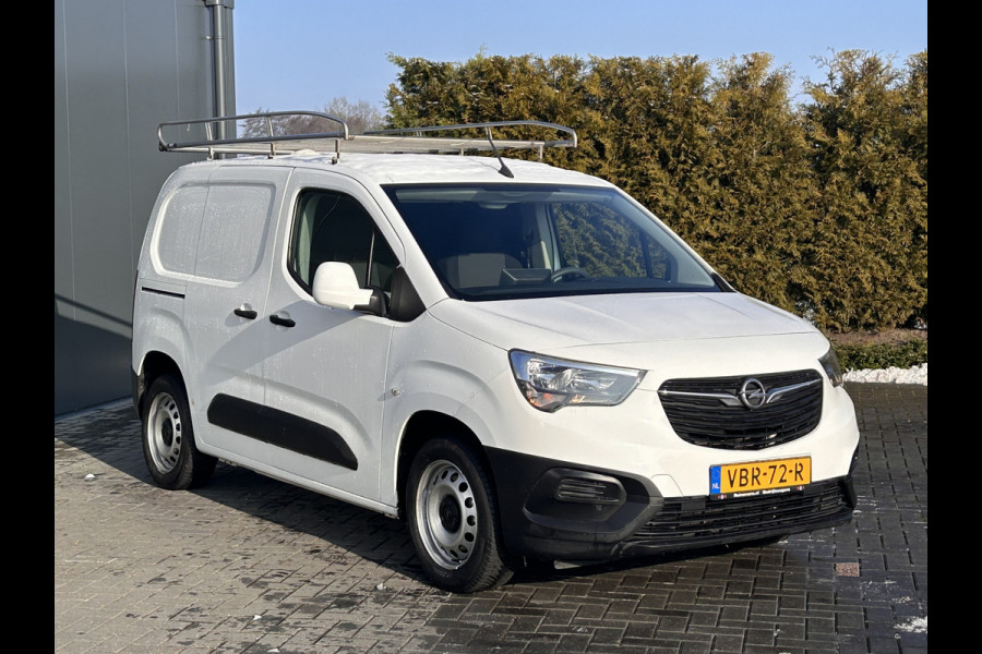 Opel Combo 1.6D / L1H1 / 1e EIG. / IMPERIAAL / INRICHTING / TREKHAAK / AIRCO / CRUISE / NAVI / APPLE CARPLAY