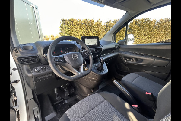 Opel Combo 1.6D / L1H1 / 1e EIG. / IMPERIAAL / INRICHTING / TREKHAAK / AIRCO / CRUISE / NAVI / APPLE CARPLAY