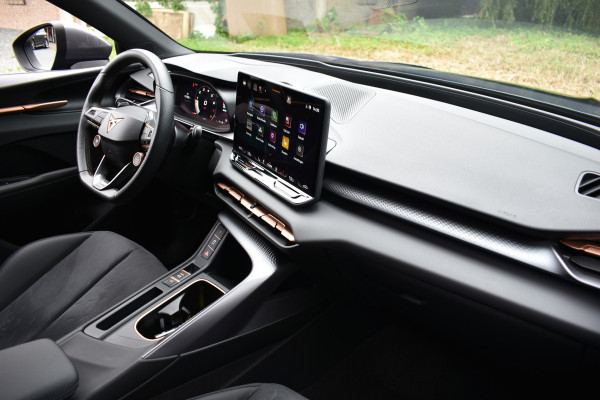 CUPRA Terramar 1.5 eTSI 150PK DSG BUSINESS SFEERVERL HEAD-UP/NAVI/CAMERA/LEDER MATRIX FABRIEKS GARANTIE