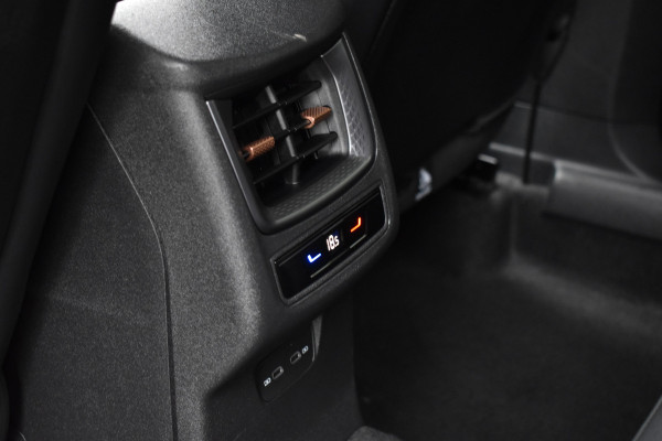 CUPRA Terramar 1.5 eTSI 150PK DSG BUSINESS SFEERVERL HEAD-UP/NAVI/CAMERA/LEDER MATRIX FABRIEKS GARANTIE