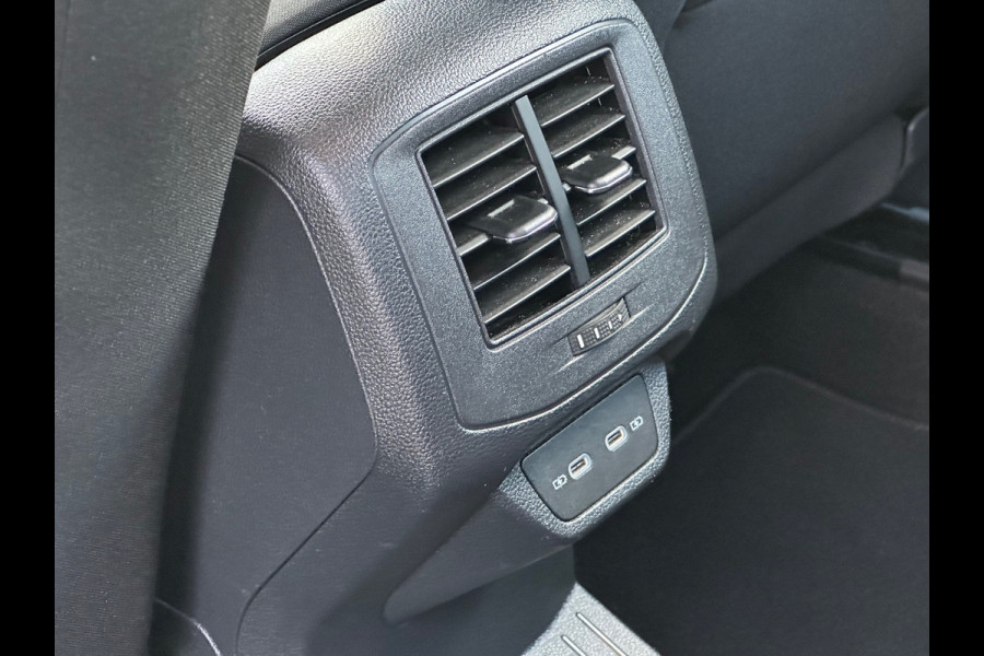 Volkswagen T-Roc 1.5 TSI Style Business