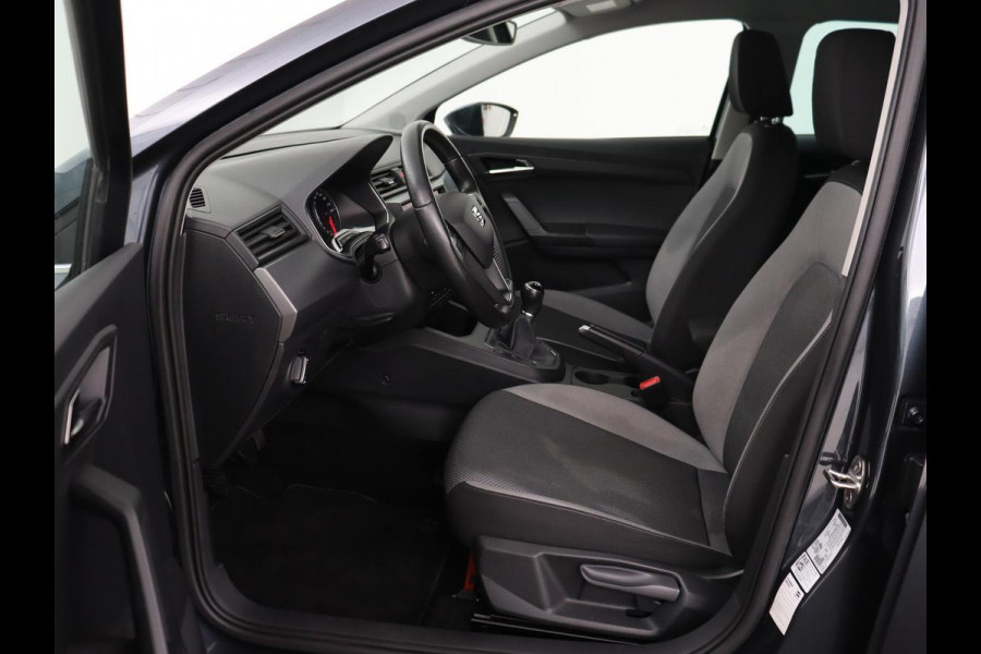 Seat Ibiza 1.0 TSI Style Intens | 76.600km NAP | Carplay | Trekhaak | Camera | Adaptive cruise | Climate control | Navigatie | Parkeerhulp | Bluetooth | Getint glas