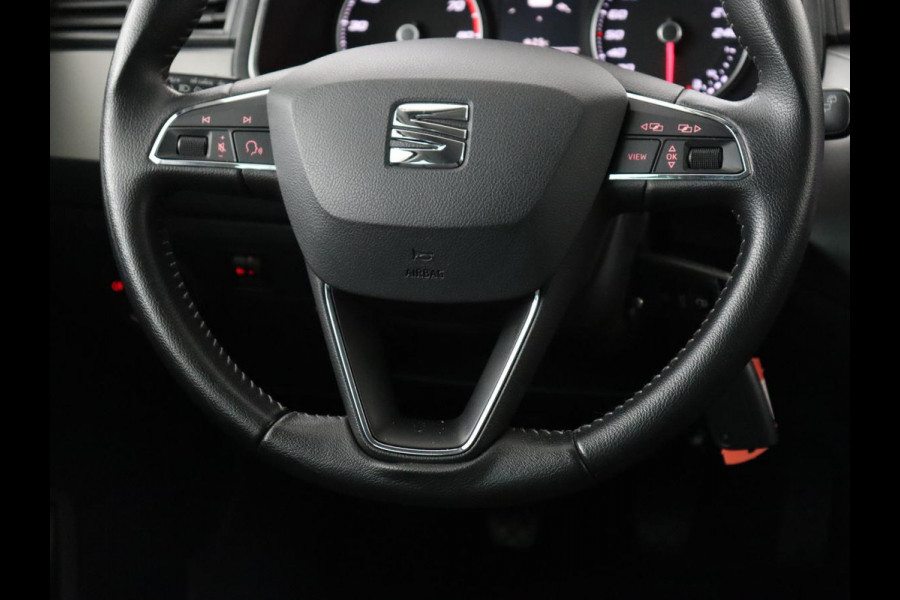 Seat Ibiza 1.0 TSI Style Intens | 76.600km NAP | Carplay | Trekhaak | Camera | Adaptive cruise | Climate control | Navigatie | Parkeerhulp | Bluetooth | Getint glas