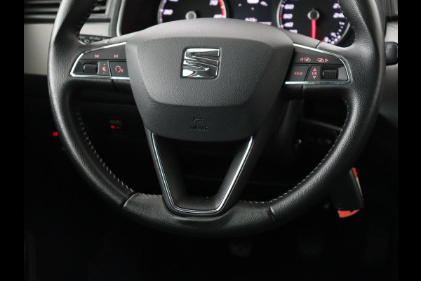 Seat Ibiza 1.0 TSI Style Intens | 76.600km NAP | Carplay | Trekhaak | Camera | Adaptive cruise | Climate control | Navigatie | Parkeerhulp | Bluetooth | Getint glas