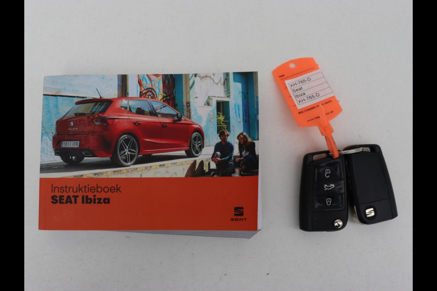 Seat Ibiza 1.0 TSI Style Intens | 76.600km NAP | Carplay | Trekhaak | Camera | Adaptive cruise | Climate control | Navigatie | Parkeerhulp | Bluetooth | Getint glas