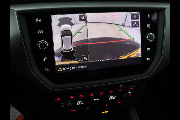 Seat Ibiza 1.0 TSI Style Intens | 76.600km NAP | Carplay | Trekhaak | Camera | Adaptive cruise | Climate control | Navigatie | Parkeerhulp | Bluetooth | Getint glas