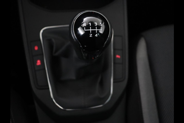 Seat Ibiza 1.0 TSI Style Intens | 76.600km NAP | Carplay | Trekhaak | Camera | Adaptive cruise | Climate control | Navigatie | Parkeerhulp | Bluetooth | Getint glas