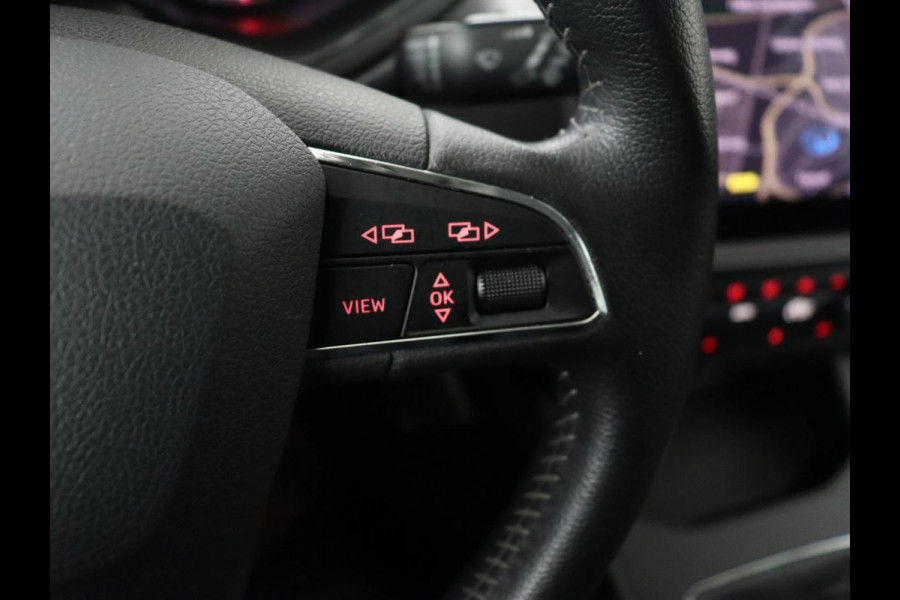 Seat Ibiza 1.0 TSI Style Intens | 76.600km NAP | Carplay | Trekhaak | Camera | Adaptive cruise | Climate control | Navigatie | Parkeerhulp | Bluetooth | Getint glas