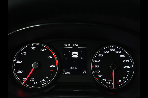 Seat Ibiza 1.0 TSI Style Intens | 76.600km NAP | Carplay | Trekhaak | Camera | Adaptive cruise | Climate control | Navigatie | Parkeerhulp | Bluetooth | Getint glas