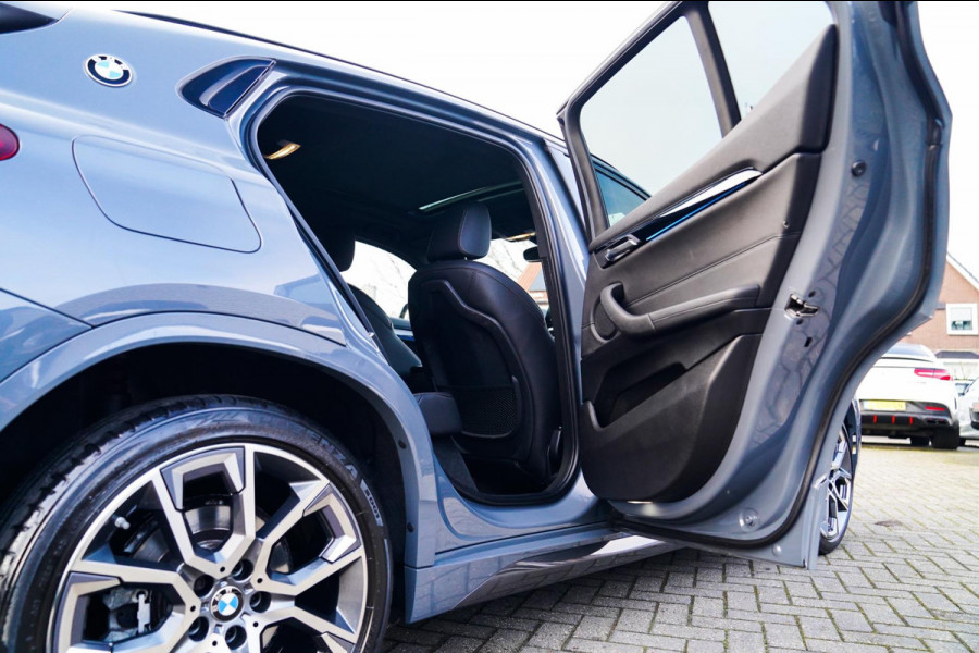 BMW X2 XDrive25e Business Edition Plus| Headup | Camera | Stoelverwarming | Pano