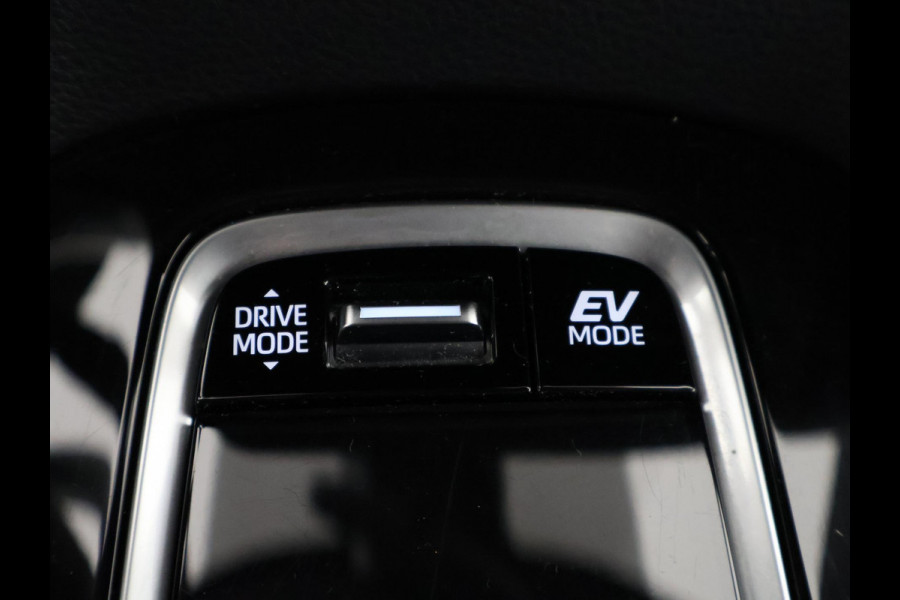 Toyota Corolla Touring Sports HYBRID 140 BI-TONE ACTIVE GARANTIE TOT 06-2033 NAVIGATIE . ACHTERUITRIJ CAMERA . KEYLESS START