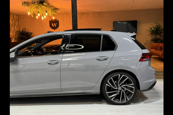 Volkswagen Golf 2.0 TDI GTD Garantie Nardo Pano Camera StuurVW StoelVW LED Matrix IQ. Sfeerverlichting Cruise Navi Lane Rijklaar