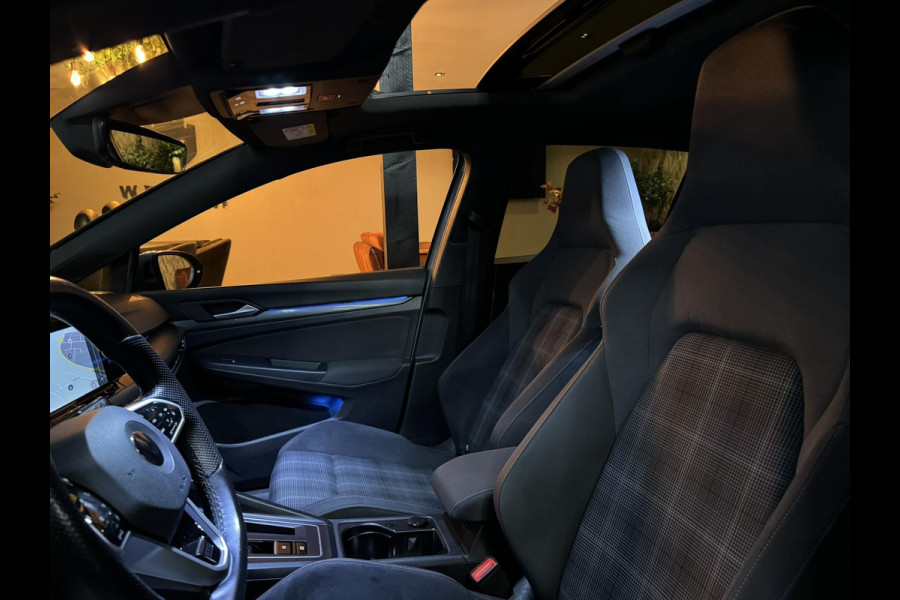 Volkswagen Golf 2.0 TDI GTD Garantie Nardo Pano Camera StuurVW StoelVW LED Matrix IQ. Sfeerverlichting Cruise Navi Lane Rijklaar