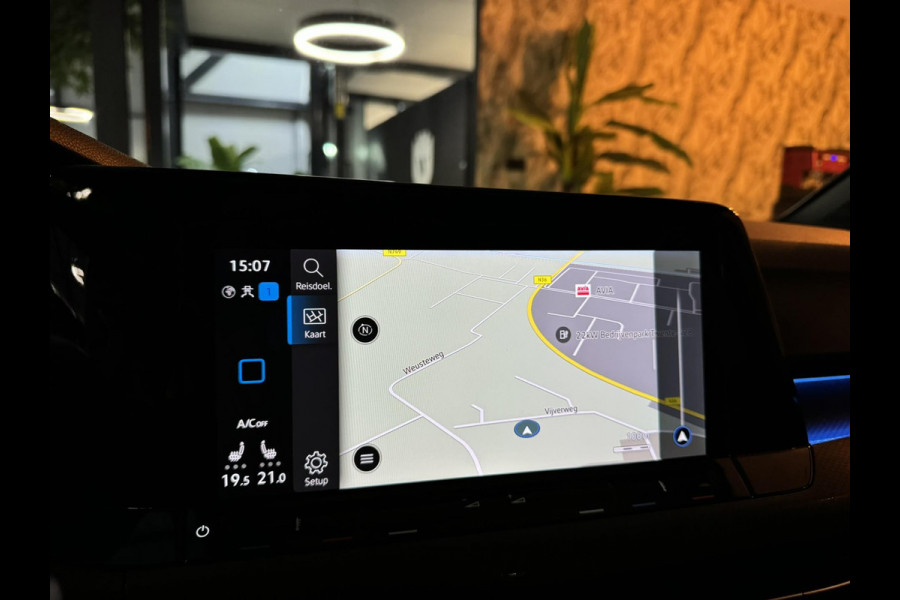 Volkswagen Golf 2.0 TDI GTD Garantie Nardo Pano Camera StuurVW StoelVW LED Matrix IQ. Sfeerverlichting Cruise Navi Lane Rijklaar