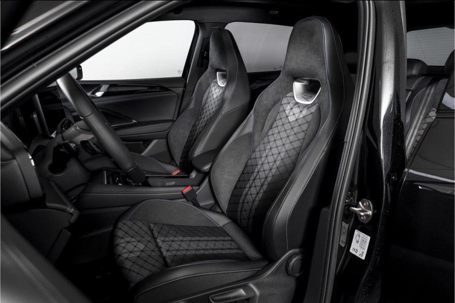 Volkswagen Tiguan 1.5 eHybrid 272 PK R-Line Edition | Black Style | Assistance Plus | Elek. Trekhaak | S/K-panodak | IQ Light | Adapt. Cruise | Stoel-+stuurverw. | NAV+App. Connect | 360 Camera | LM 20" | 4059