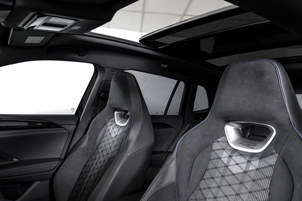 Volkswagen Tiguan 1.5 eHybrid 272 PK R-Line Edition | Black Style | Assistance Plus | Elek. Trekhaak | S/K-panodak | IQ Light | Adapt. Cruise | Stoel-+stuurverw. | NAV+App. Connect | 360 Camera | LM 20" | 4059