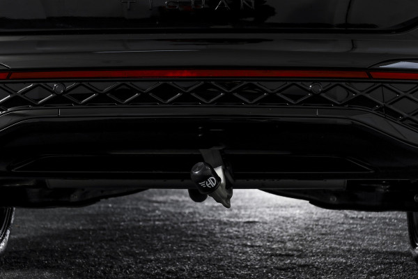 Volkswagen Tiguan 1.5 eHybrid 272 PK R-Line Edition | Black Style | Assistance Plus | Elek. Trekhaak | S/K-panodak | IQ Light | Adapt. Cruise | Stoel-+stuurverw. | NAV+App. Connect | 360 Camera | LM 20" | 4059