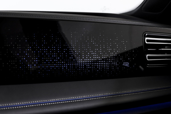 Volkswagen Tiguan 1.5 eHybrid 272 PK R-Line Edition | Black Style | Assistance Plus | Elek. Trekhaak | S/K-panodak | IQ Light | Adapt. Cruise | Stoel-+stuurverw. | NAV+App. Connect | 360 Camera | LM 20" | 4059