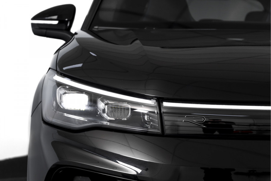 Volkswagen Tiguan 1.5 eHybrid 272 PK R-Line Edition | Black Style | Assistance Plus | Elek. Trekhaak | S/K-panodak | IQ Light | Adapt. Cruise | Stoel-+stuurverw. | NAV+App. Connect | 360 Camera | LM 20" | 4059