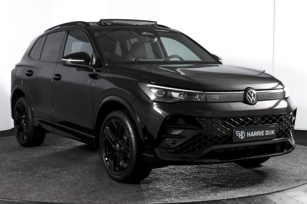 Volkswagen Tiguan 1.5 eHybrid 272 PK R-Line Edition | Black Style | Assistance Plus | Elek. Trekhaak | S/K-panodak | IQ Light | Adapt. Cruise | Stoel-+stuurverw. | NAV+App. Connect | 360 Camera | LM 20" | 4059