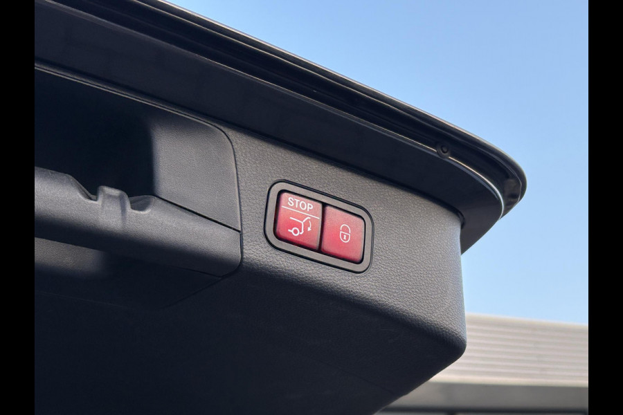 Mercedes-Benz C-Klasse Estate 300e T AMG Line 320pk PHEV | Stoelverwarming | Bestuurdersstoel Met Geheugen | Winterset |