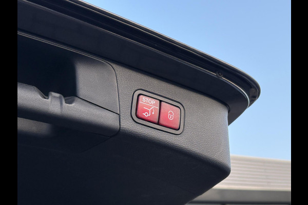 Mercedes-Benz C-Klasse Estate 300e T AMG Line 320pk PHEV | Stoelverwarming | Bestuurdersstoel Met Geheugen | Winterset |