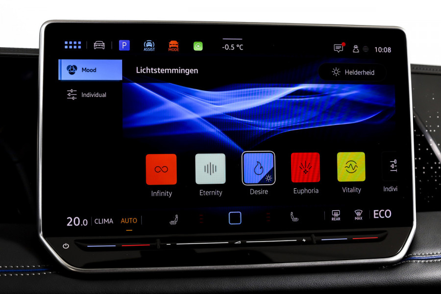 Volkswagen Tiguan 1.5 eHybrid 272 PK R-Line Edition | Black Style | Assistance Plus | Elek. Trekhaak | S/K-panodak | IQ Light | Adapt. Cruise | Stoel-+stuurverw. | NAV+App. Connect | 360 Camera | LM 20" | 3547