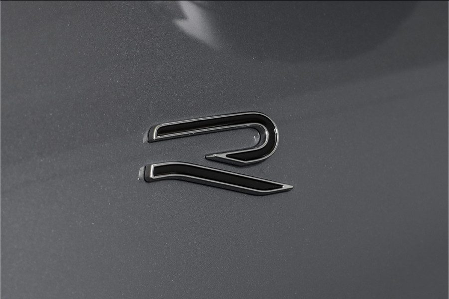 Volkswagen Tiguan 1.5 eHybrid 272 PK R-Line Edition | Black Style | Assistance Plus | Elek. Trekhaak | S/K-panodak | IQ Light | Adapt. Cruise | Stoel-+stuurverw. | NAV+App. Connect | 360 Camera | LM 20" | 3547