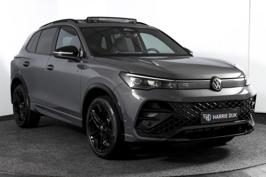 Volkswagen Tiguan 1.5 eHybrid 272 PK R-Line Edition | Black Style | Assistance Plus | Elek. Trekhaak | S/K-panodak | IQ Light | Adapt. Cruise | Stoel-+stuurverw. | NAV+App. Connect | 360 Camera | LM 20" | 3547