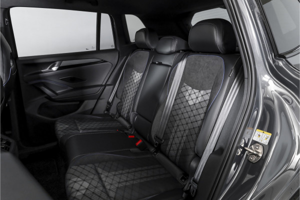 Volkswagen Tiguan 1.5 eHybrid 272 PK R-Line Edition | Black Style | Assistance Plus | Elek. Trekhaak | S/K-panodak | IQ Light | Adapt. Cruise | Stoel-+stuurverw. | NAV+App. Connect | 360 Camera | LM 20" | 9249