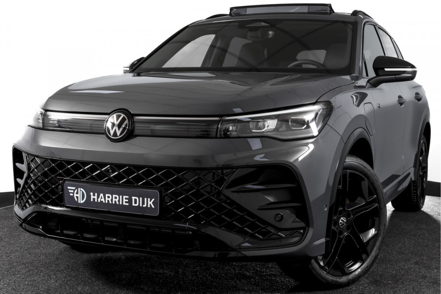 Volkswagen Tiguan 1.5 eHybrid 272 PK R-Line Edition | Black Style | Assistance Plus | Elek. Trekhaak | S/K-panodak | IQ Light | Adapt. Cruise | Stoel-+stuurverw. | NAV+App. Connect | 360 Camera | LM 20" | 9249