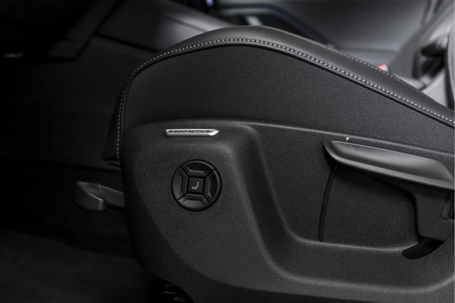 Volkswagen Tiguan 1.5 eHybrid 272 PK R-Line Edition | Black Style | Assistance Plus | Elek. Trekhaak | S/K-panodak | IQ Light | Adapt. Cruise | Stoel-+stuurverw. | NAV+App. Connect | 360 Camera | LM 20" | 9249