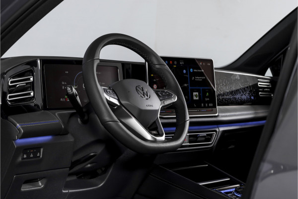 Volkswagen Tiguan 1.5 eHybrid 272 PK R-Line Edition | Black Style | Assistance Plus | Elek. Trekhaak | S/K-panodak | IQ Light | Adapt. Cruise | Stoel-+stuurverw. | NAV+App. Connect | 360 Camera | LM 20" | 9249