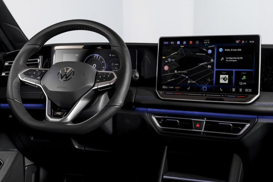 Volkswagen Tiguan 1.5 eHybrid 272 PK R-Line Edition | Black Style | Assistance Plus | Elek. Trekhaak | S/K-panodak | IQ Light | Adapt. Cruise | Stoel-+stuurverw. | NAV+App. Connect | 360 Camera | LM 20" | 9249