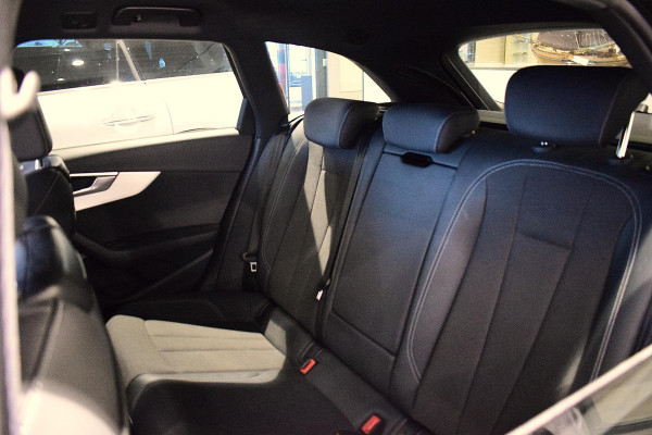 Audi A4 Avant 35 TFSI S edition Competition | 2x S-Line | Matrix | Apple CarPlay | Half Leer