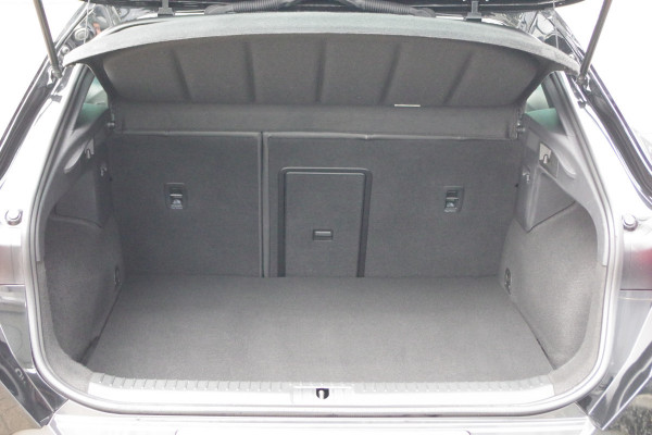 CUPRA Formentor 1.4 e-Hybrid 204 PK Business PHEV, Kuipstoelen, Memory, Carplay, Adap. Cruise Control