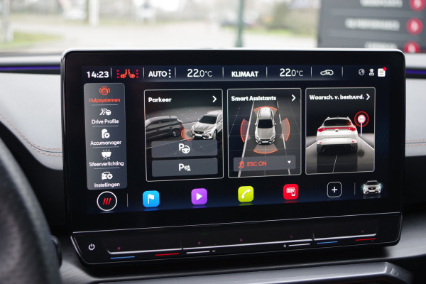 CUPRA Formentor 1.4 e-Hybrid 204 PK Business PHEV, Kuipstoelen, Memory, Carplay, Adap. Cruise Control