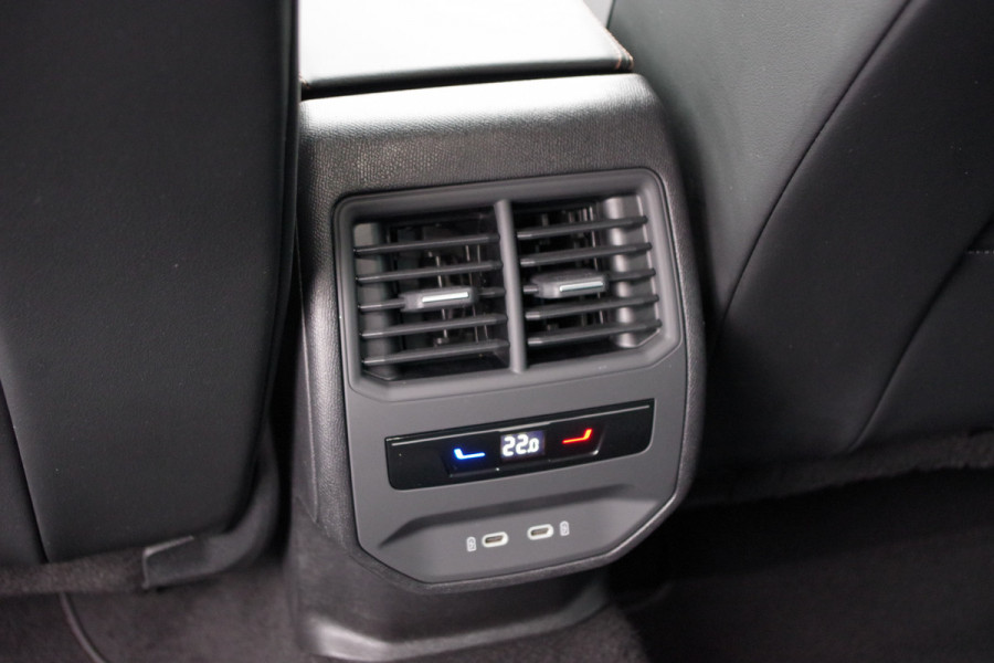 CUPRA Formentor 1.4 e-Hybrid 204 PK Business PHEV, Kuipstoelen, Memory, Carplay, Adap. Cruise Control