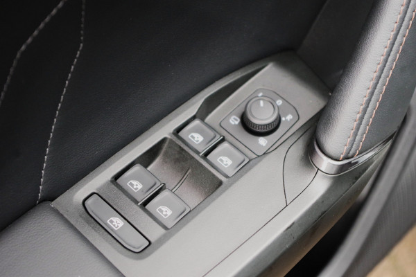 CUPRA Formentor 1.4 e-Hybrid 204 PK Business PHEV, Kuipstoelen, Memory, Carplay, Adap. Cruise Control