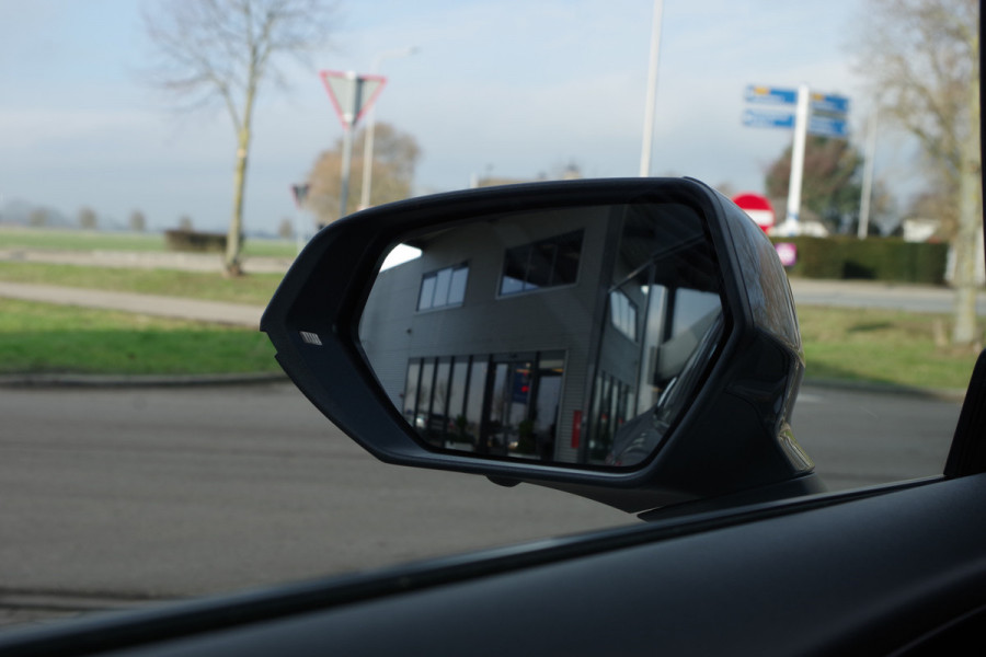 CUPRA Formentor 1.4 e-Hybrid 245 PK VZ Copper Edition PHEV, Adap. Cruise Control, Carplay, Camera