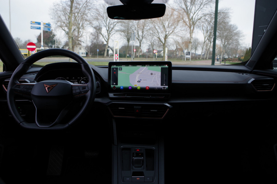 CUPRA Formentor 1.4 e-Hybrid 204 PK Performance PHEV, Panoramadak, Adap. Cruise Control, Carplay