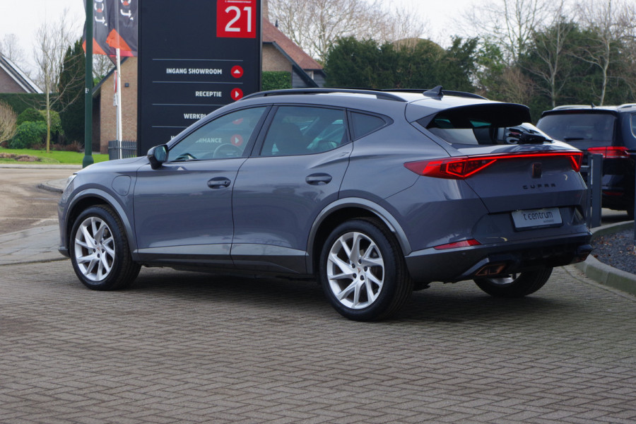 CUPRA Formentor 1.4 e-Hybrid 204 PK Performance PHEV, Panoramadak, Adap. Cruise Control, Carplay