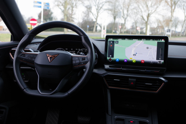 CUPRA Formentor 1.4 e-Hybrid 204 PK Performance PHEV, Panoramadak, Adap. Cruise Control, Carplay